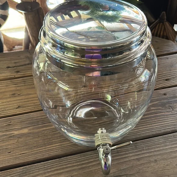Pottery Barn Classic Glass 7.5 qt Drink Dispenser with Silver Spout and … - Picture 11 of 16